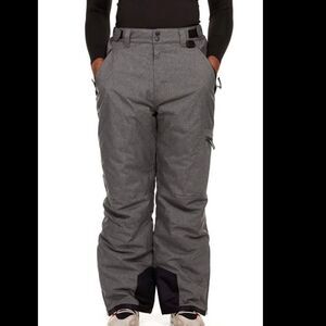 NWT Arctic Quest snow pants. Large